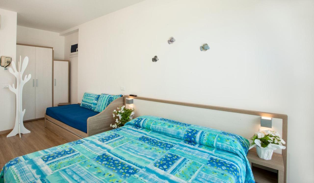 Beach Residence Gabicce Mare Exterior foto